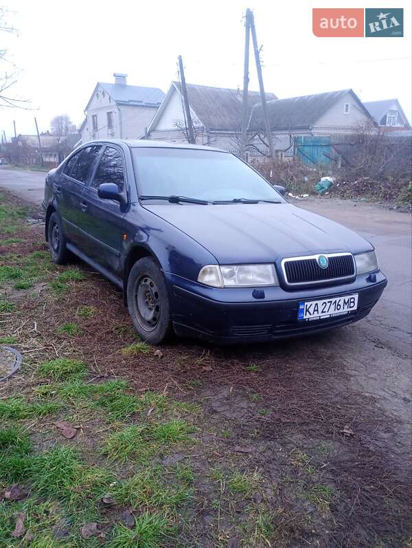 Лифтбек Skoda Octavia 1998 в Житомире