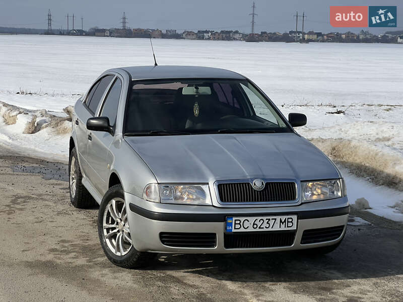 Лифтбек Skoda Octavia 2002 в Стрые фото 6 Лифтбек Skoda Octavia 2002 в Стрые