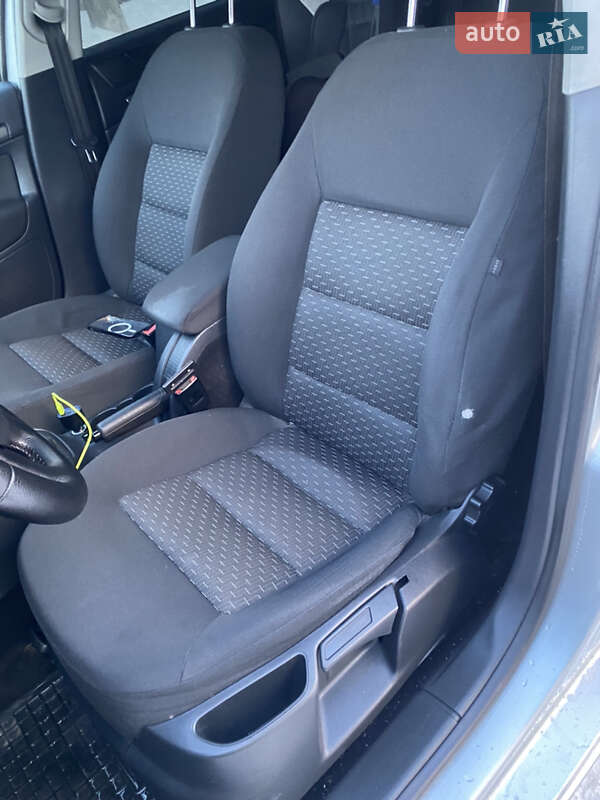 Лифтбек Skoda Octavia 2012 в Ивано-Франковске фото 11 Лифтбек Skoda Octavia 2012 в Ивано-Франковске