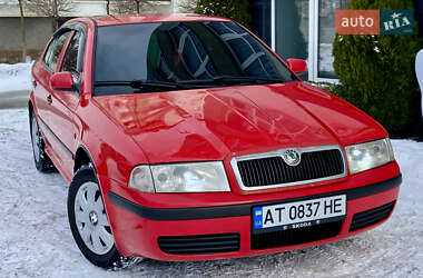 Лифтбек Skoda Octavia 2000 в Ивано-Франковске