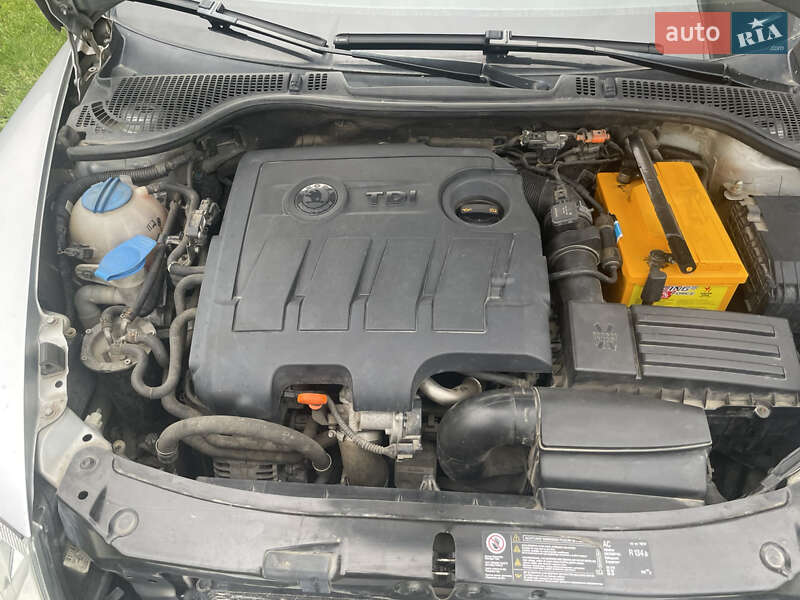 Универсал Skoda Octavia 2013 в Ужгороде