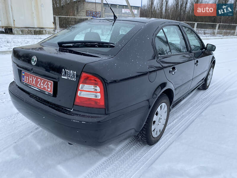 Лифтбек Skoda Octavia 2005 в Ахтырке
