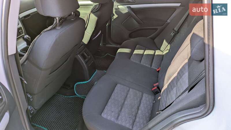 Универсал Skoda Octavia 2011 в Сваляве