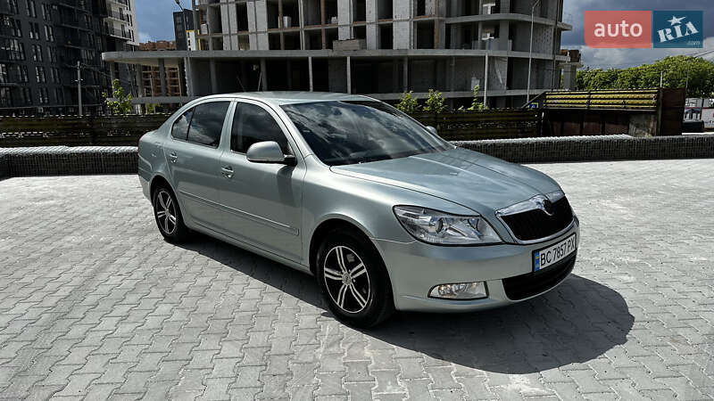 Ліфтбек Skoda Octavia 2012 в Львові
