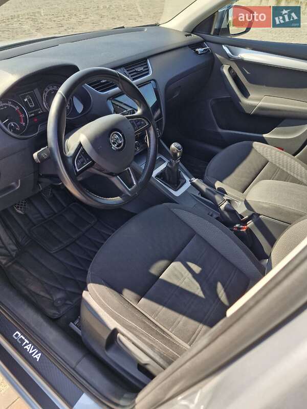 Универсал Skoda Octavia 2017 в Киеве