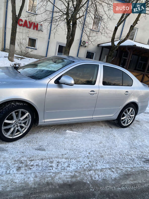Лифтбек Skoda Octavia 2012 в Ивано-Франковске