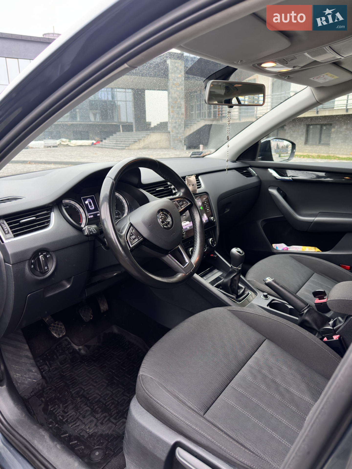 2019 Skoda Octavia - мініатюра 13