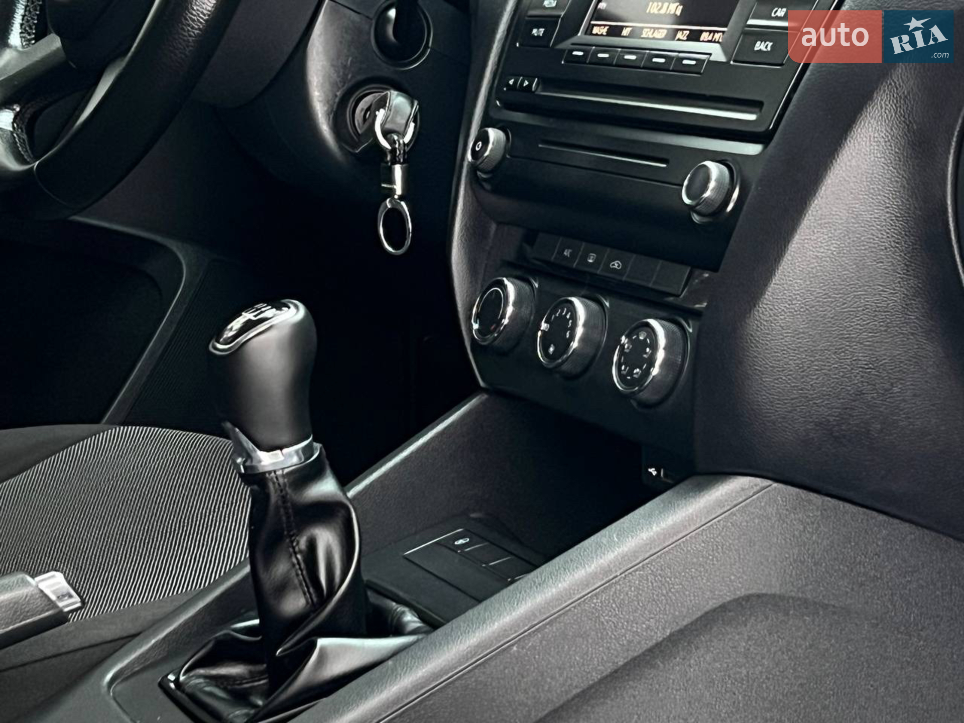 2015 Skoda Octavia - мініатюра 2