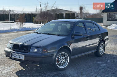 Ліфтбек Skoda Octavia 1998 в Жовкві