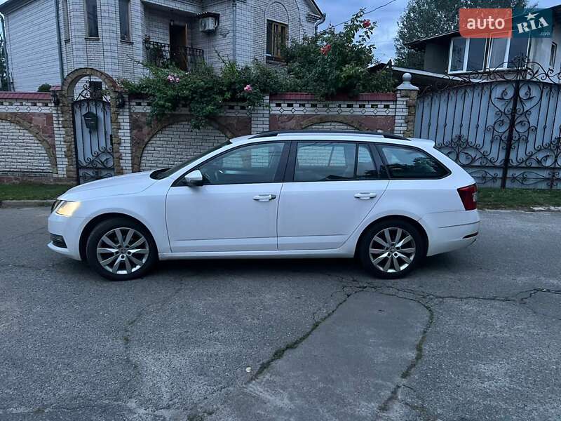 Универсал Skoda Octavia 2019 в Киеве
