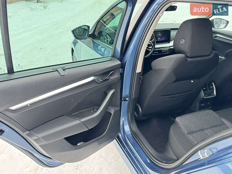 Универсал Skoda Octavia 2021 в Виннице
