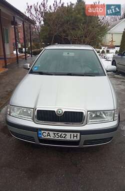 Лифтбек Skoda Octavia 2004 в Гельмязове