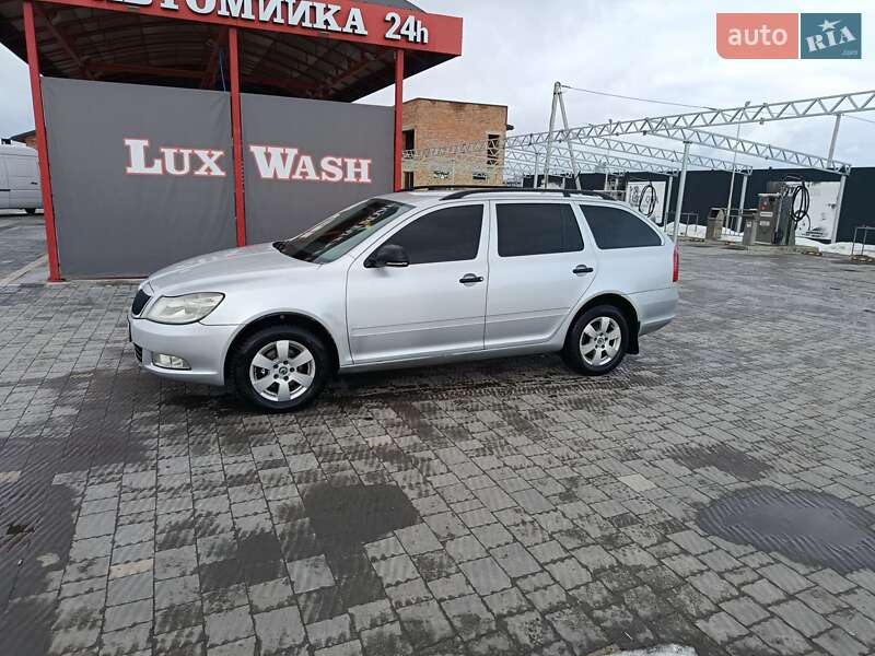 Skoda Octavia 2011 Skoda Octavia 2011