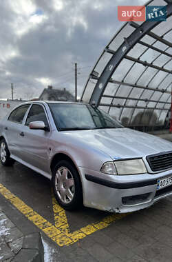 Лифтбек Skoda Octavia 2000 в Львове