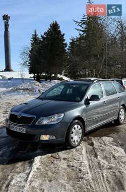 Універсал Skoda Octavia 2011 в Житомирі