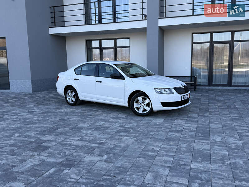 Лифтбек Skoda Octavia 2016 в Иршаве