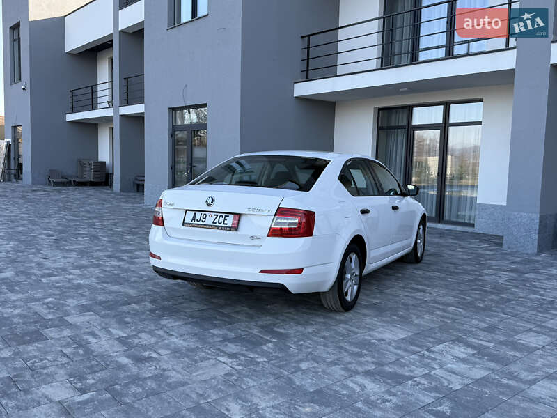 Лифтбек Skoda Octavia 2016 в Иршаве