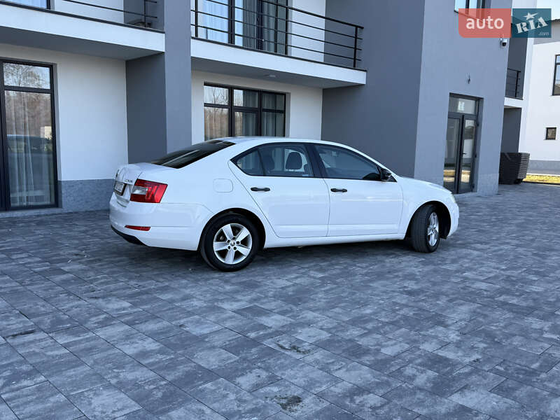 Лифтбек Skoda Octavia 2016 в Иршаве