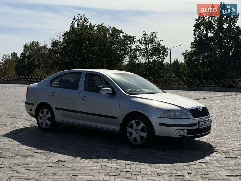 Лифтбек Skoda Octavia 2004 в Харькове