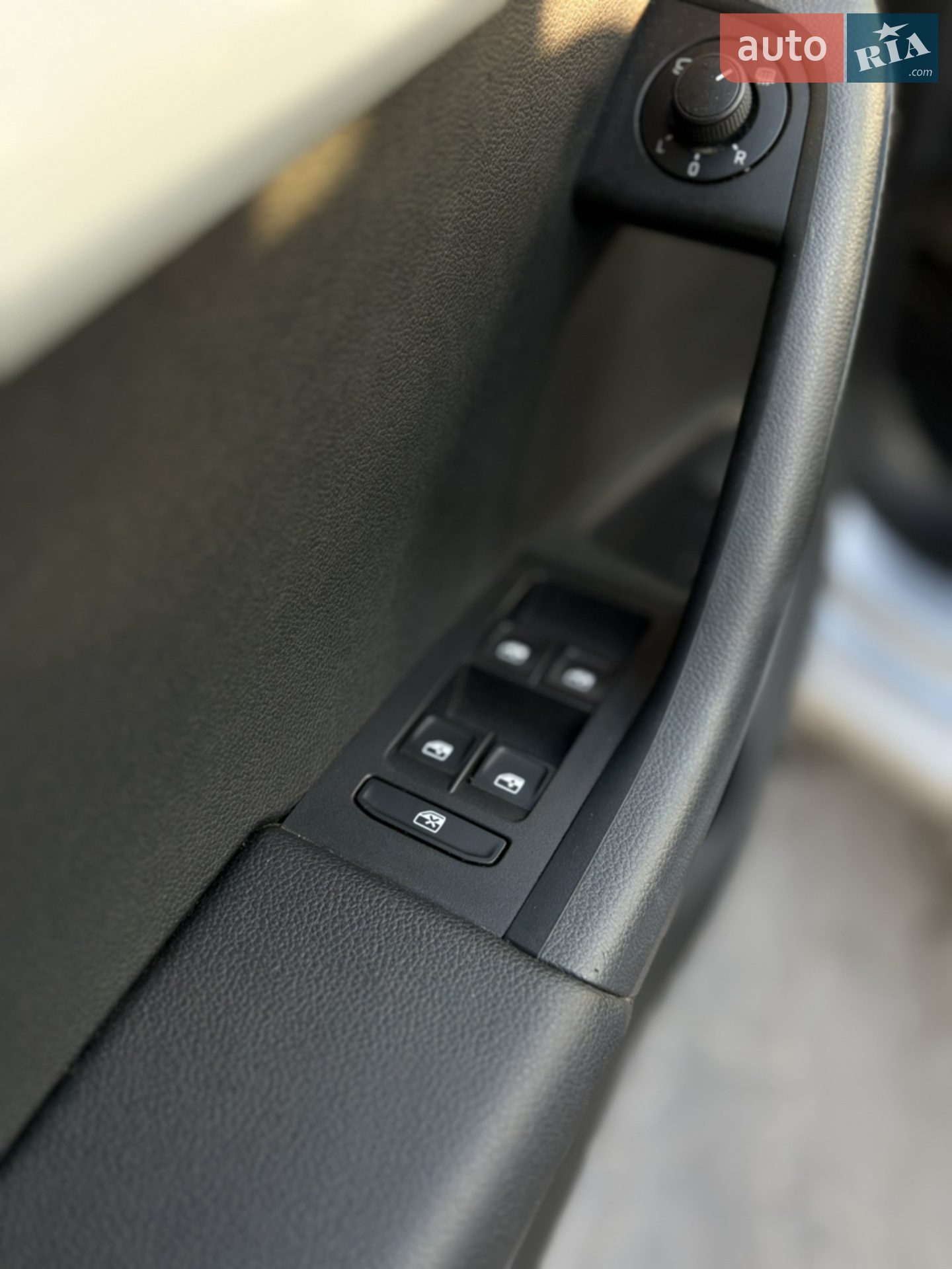 2016 Skoda Octavia - мініатюра 9