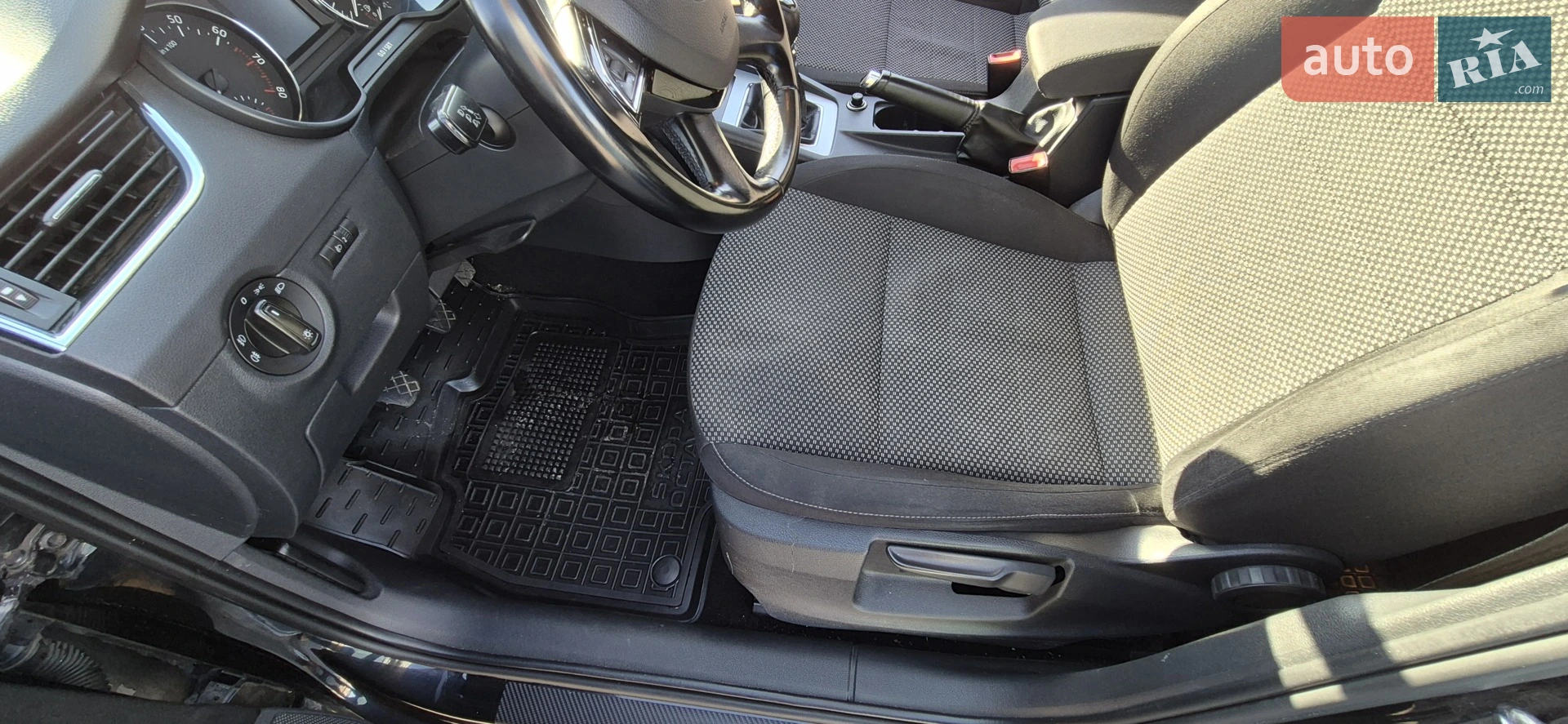2013 Skoda Octavia - мініатюра 12
