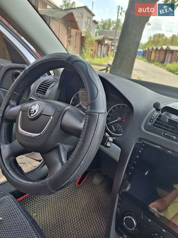 Ліфтбек Skoda Octavia 2010 в Чернігові