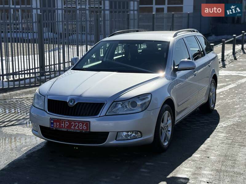 Универсал Skoda Octavia 2012 в Сарнах