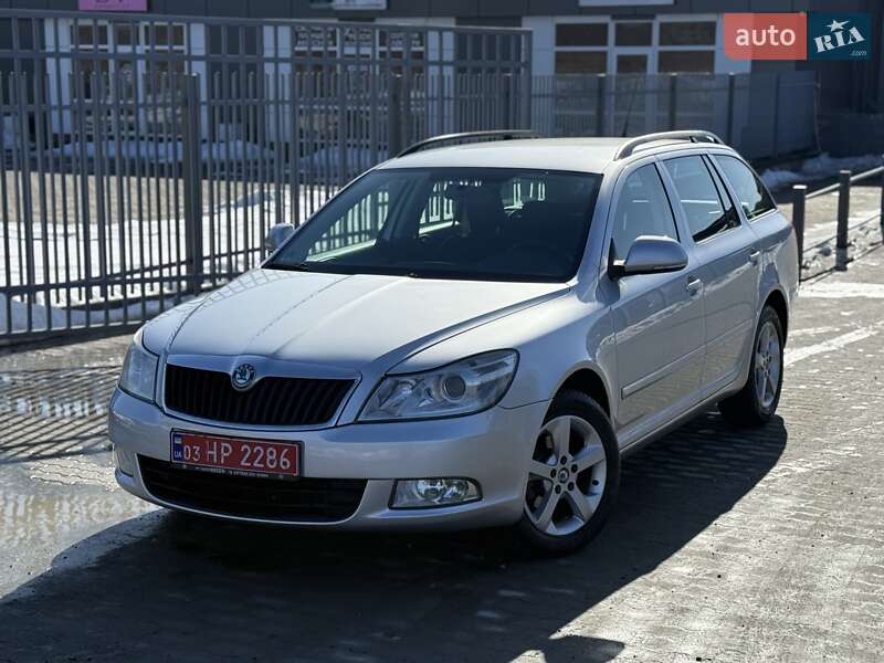 Универсал Skoda Octavia 2012 в Сарнах