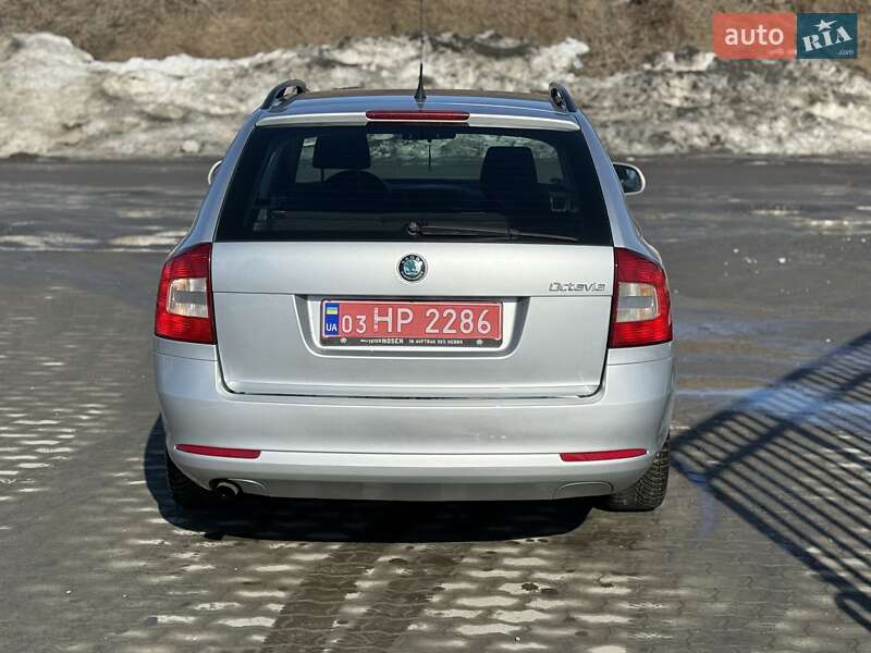 Универсал Skoda Octavia 2012 в Сарнах