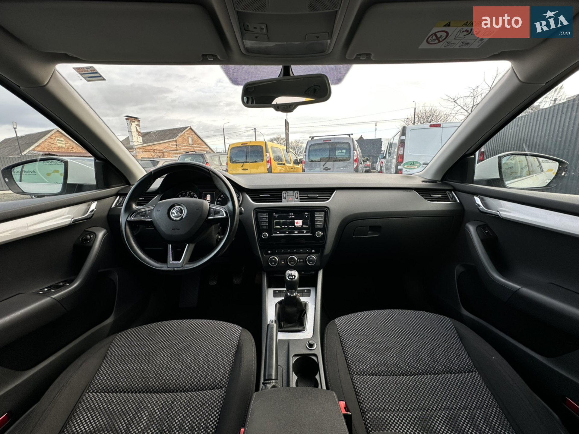 2016 Skoda Octavia - мініатюра 41