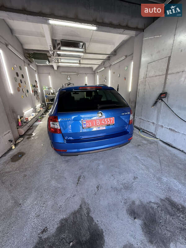 Универсал Skoda Octavia 2019 в Луцке