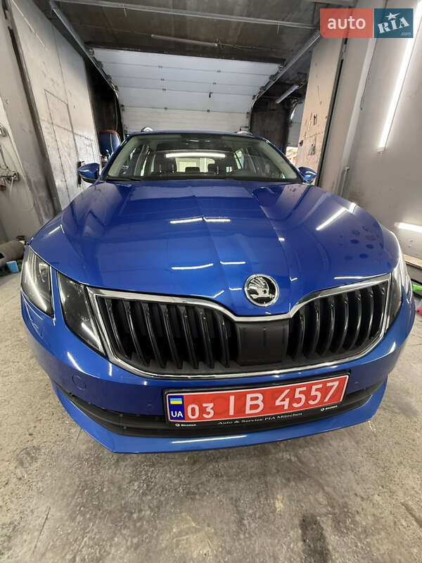 Универсал Skoda Octavia 2019 в Луцке