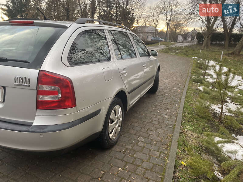Ліфтбек Skoda Octavia 2005 в Мостиській