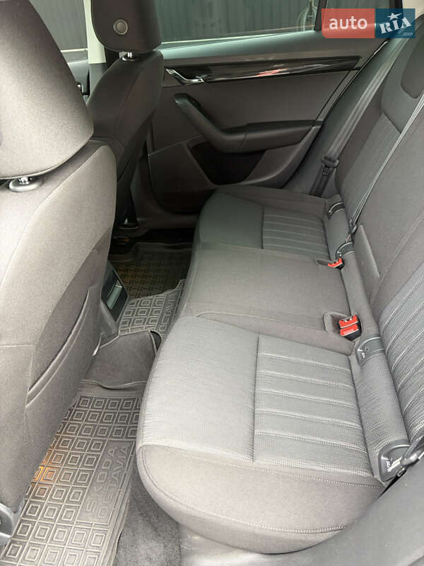 Универсал Skoda Octavia 2019 в Днепре