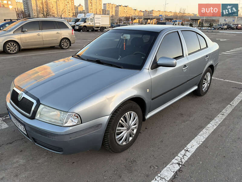 Лифтбек Skoda Octavia 2004 в Киеве
