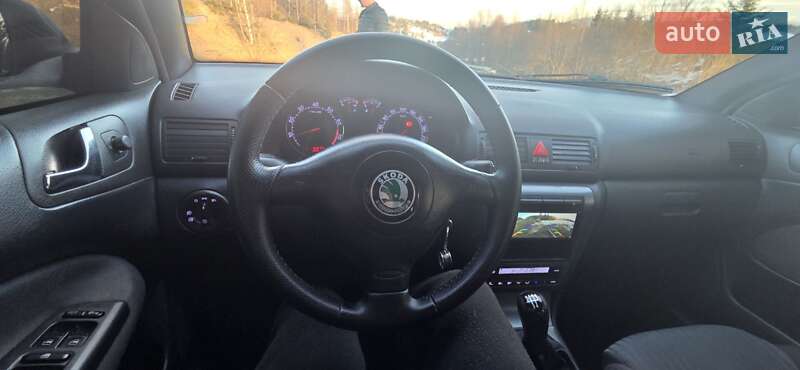 Лифтбек Skoda Octavia 2008 в Буковеле