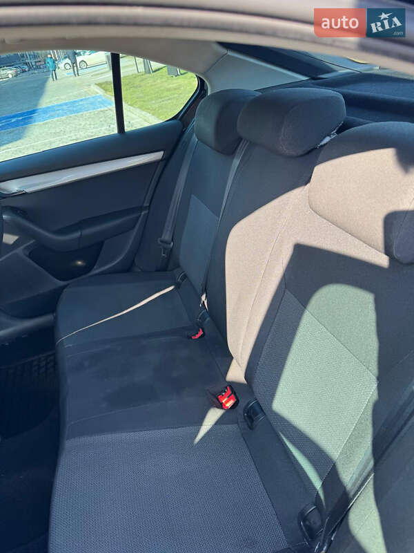 Лифтбек Skoda Octavia 2013 в Львове фото 15 Лифтбек Skoda Octavia 2013 в Львове