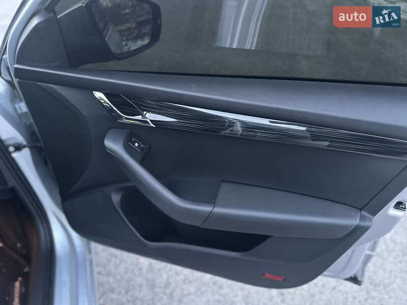 Универсал Skoda Octavia 2018 в Днепре