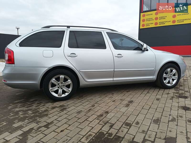 Универсал Skoda Octavia 2010 в Калуше