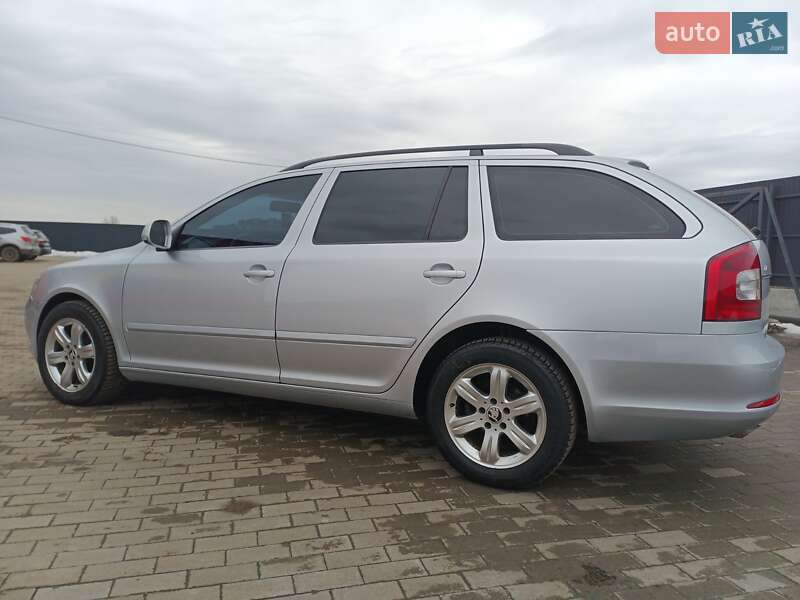 Универсал Skoda Octavia 2010 в Калуше