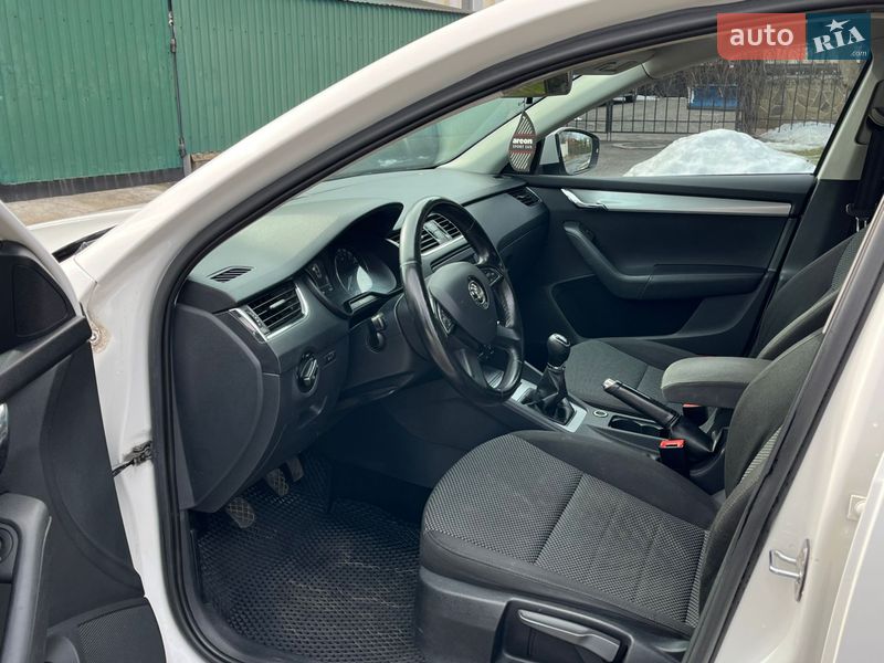 Лифтбек Skoda Octavia 2013 в Смеле