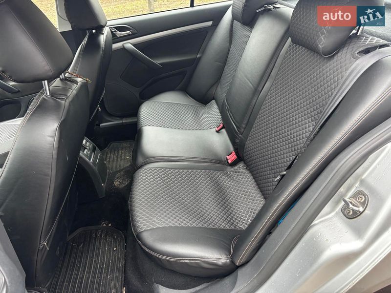 Лифтбек Skoda Octavia 2012 в Запорожье