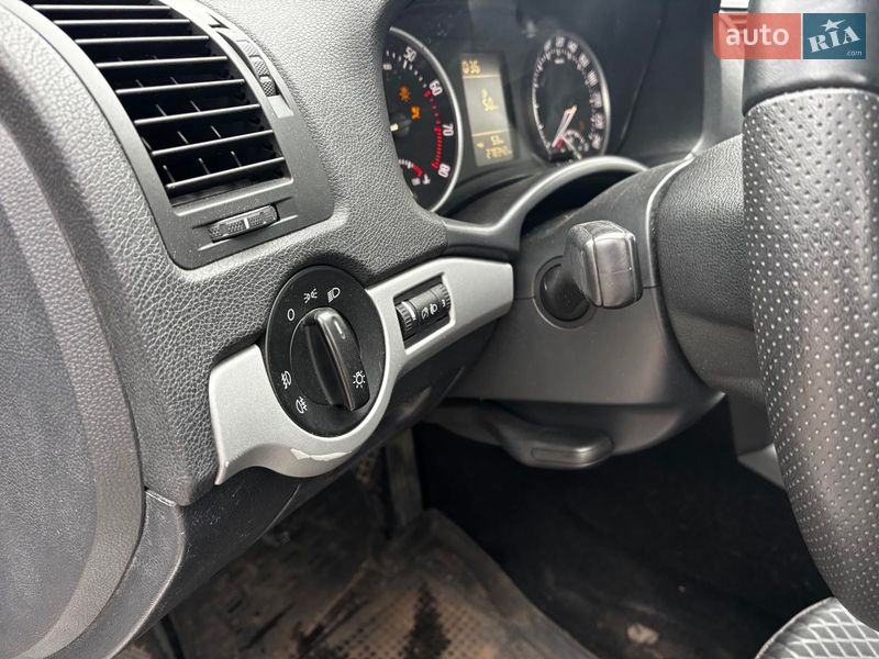 Лифтбек Skoda Octavia 2012 в Запорожье