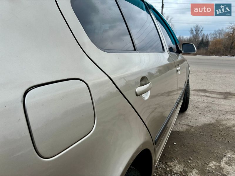 Лифтбек Skoda Octavia 2006 в Полтаве