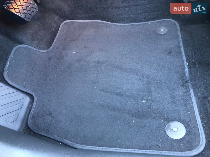 Универсал Skoda Octavia 2015 в Коростене