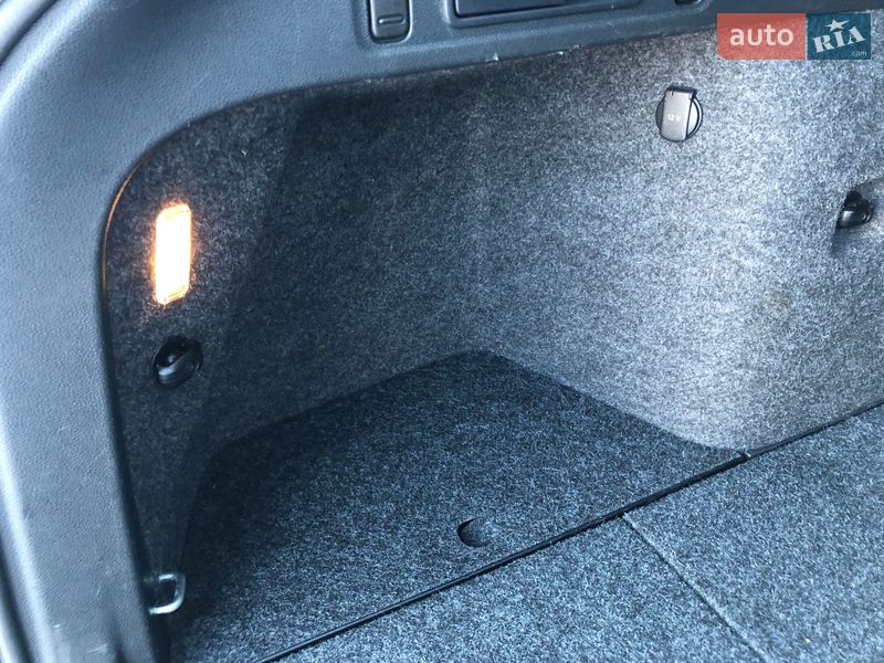 Универсал Skoda Octavia 2015 в Коростене