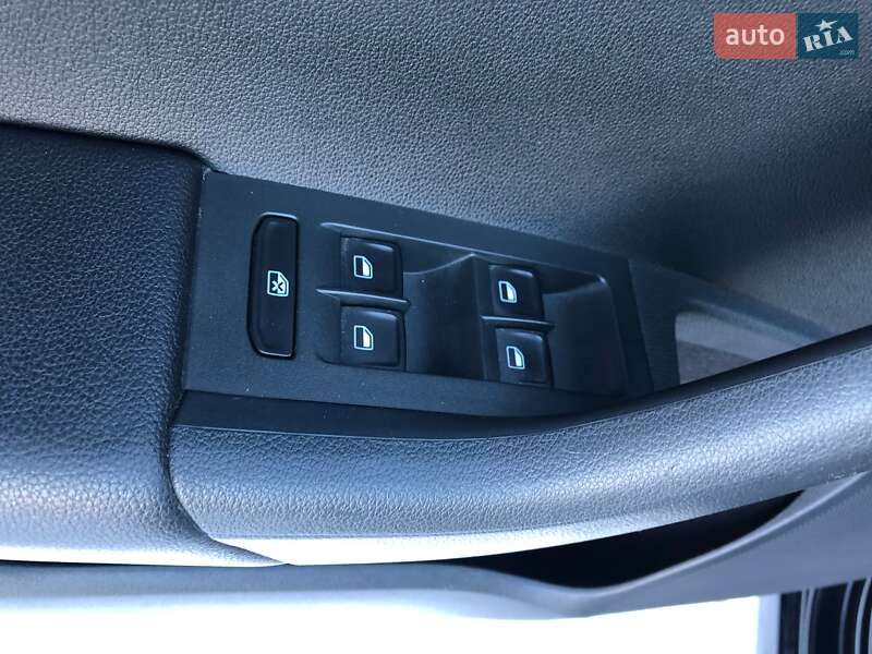 Универсал Skoda Octavia 2015 в Коростене