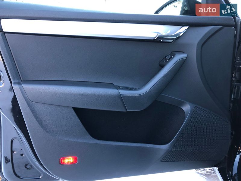 Универсал Skoda Octavia 2015 в Коростене