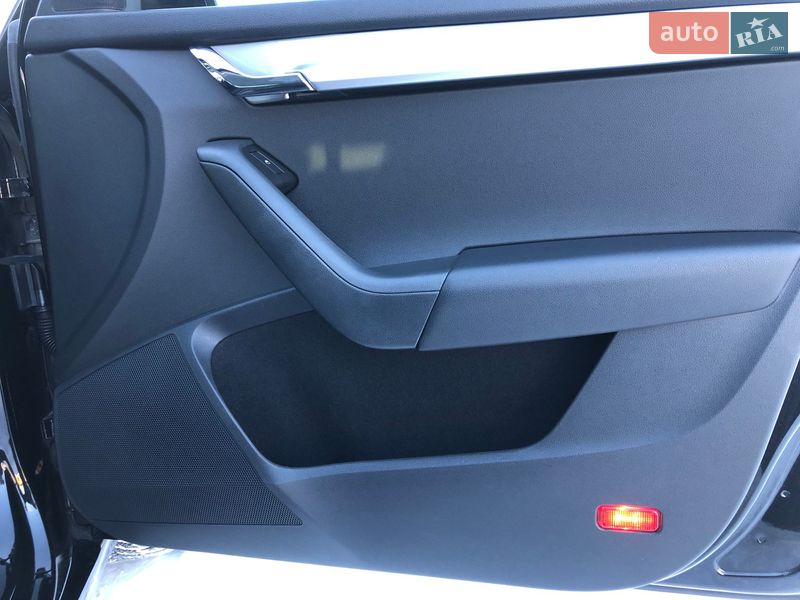 Универсал Skoda Octavia 2015 в Коростене