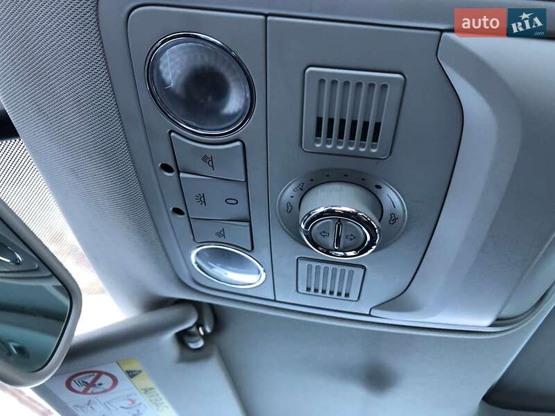 Универсал Skoda Octavia 2015 в Коростене